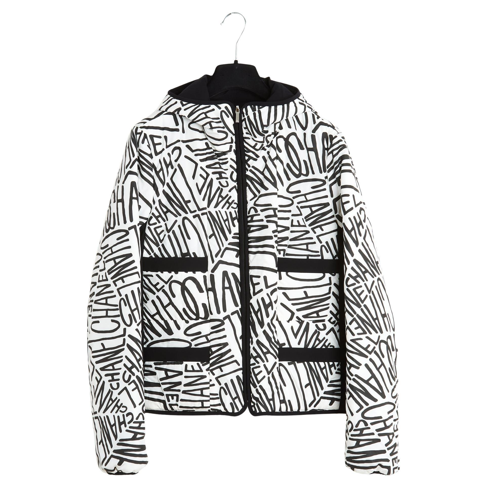 Chanel 2021 Doudoune Coco Neige FR40 White Black Script Puffer Jacket UK12 US10