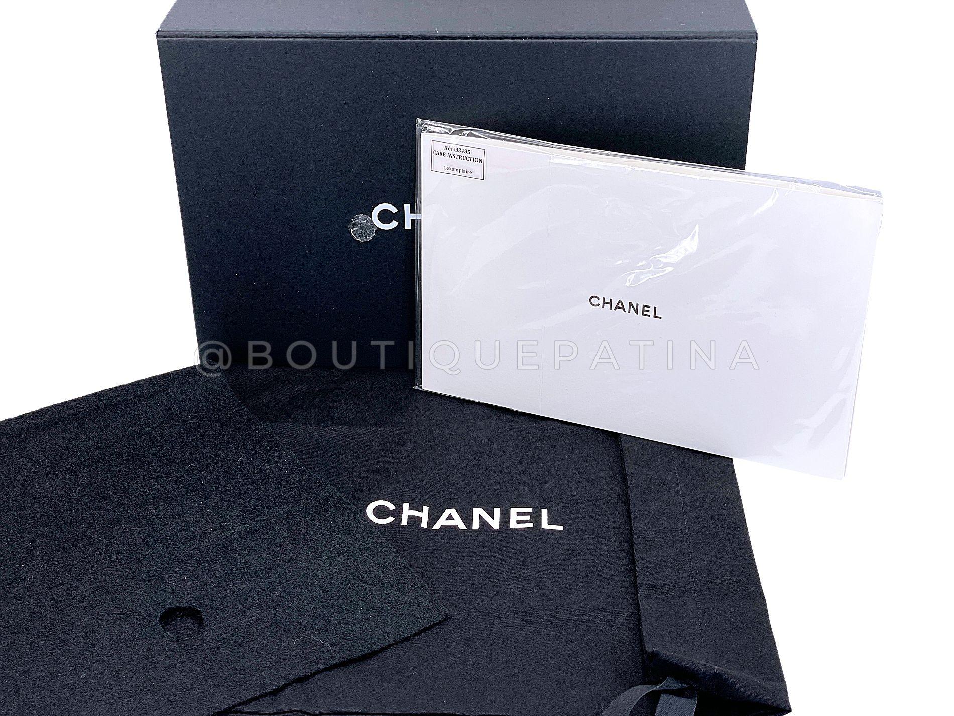 Chanel 2021 Sac à rabat en perles dorées et cristal 67895 en vente 11