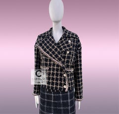 CHANEL 2021 Iconic Ad Campaign Black Tweed Jacket 36 FR