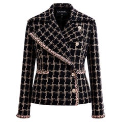 CHANEL 2021 Iconic Ad Campaign Black Tweed Jacket 36 FR