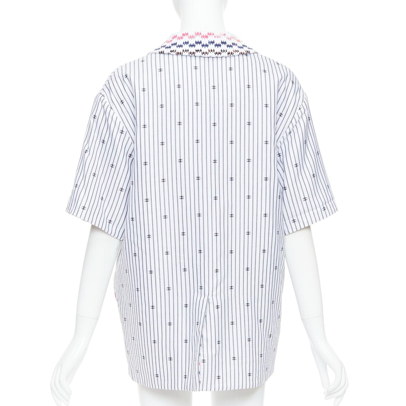 CHANEL 2021 multicolore tweed blanc rayé logo CC à manches courtes FR38 M en vente 1
