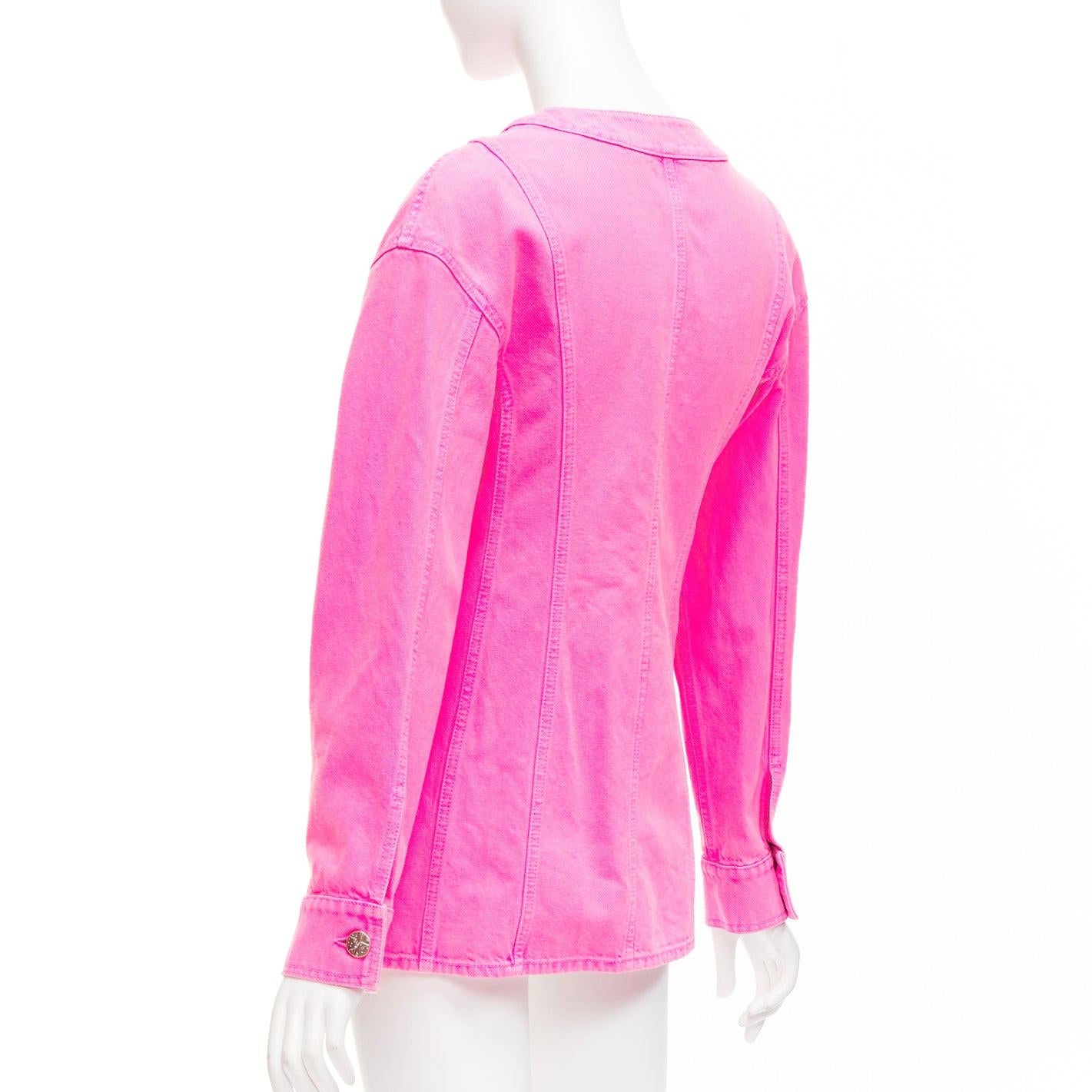 CHANEL 2021 neon pink cotton denim CC logo camellia embellished jacket FR34 XS For Sale 2