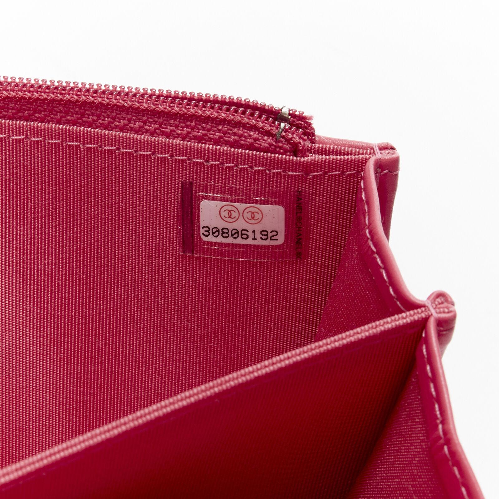 CHANEL 2021 XL Perlrosa gestepptes Leder Portemonnaie auf Kette Crossbody Tasche im Angebot 7