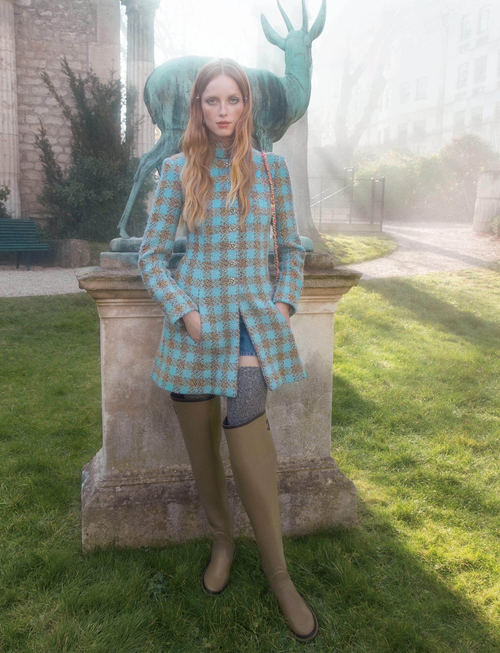 Chanel 2022 Campaigner Giacca Iconica in Tweed 34 FR in vendita 1