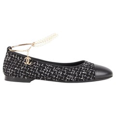 Chanel 2022 Ballet Flats Pearl Charm Ankle Straps Black White Tweed 40.5 New Box