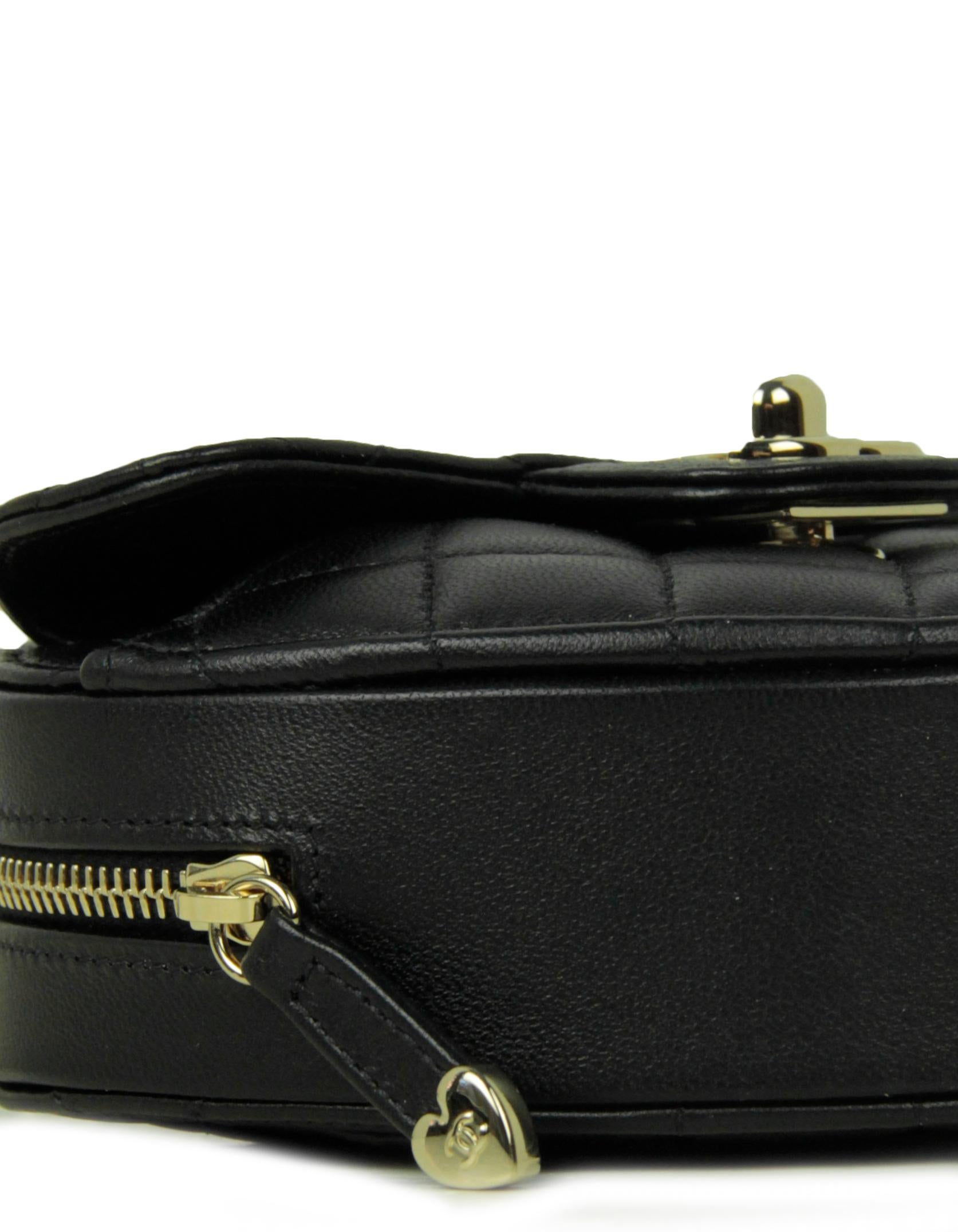 chanel heart bag