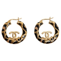 Chanel 2022 Boucles Oreille Creoles CC metal dorado Esmalte de leopardoPendientes Aros