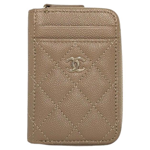 Chanel 2022 Caviar Quilted Zip Card Holder Beige For Sale