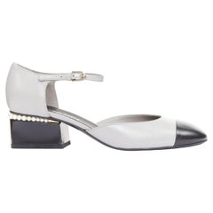 CHANEL 2022 grey leather pearl trimmed CC logo bicolor block heel pumps EU39.5