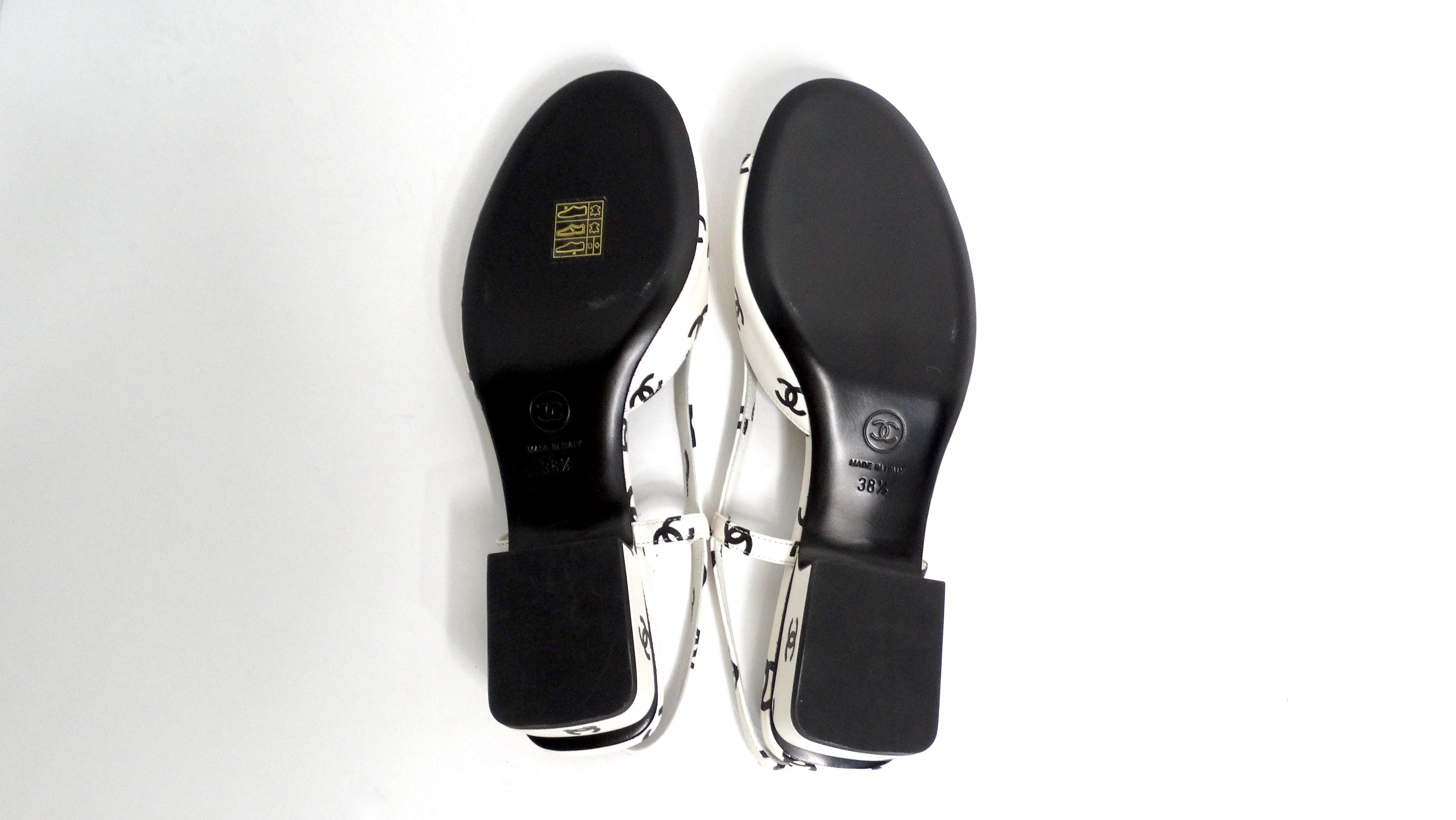 Chanel 2022 Lambskin White & Black Interlocking CC Print Slingback Sandals 3