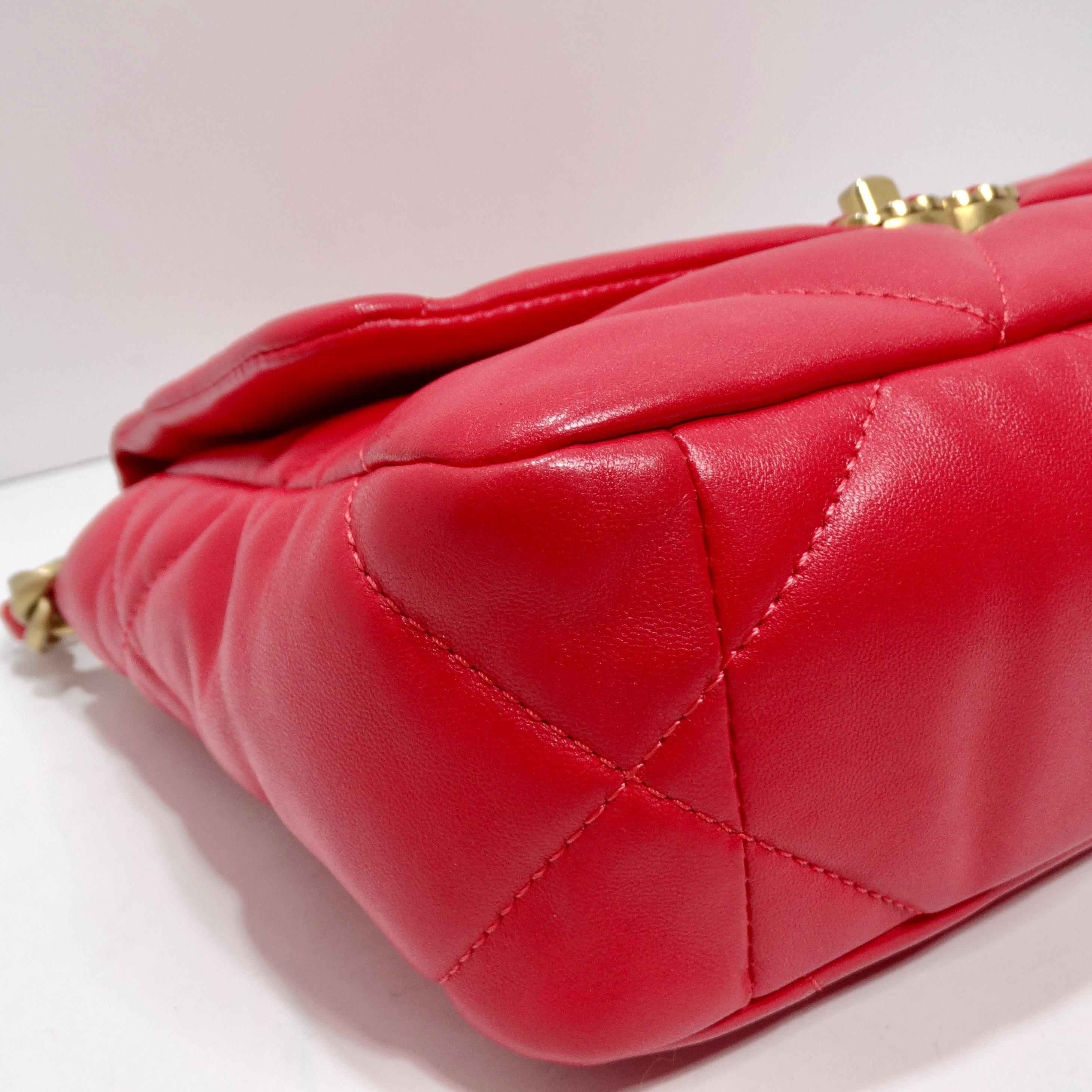 Chanel 2022 Medium 19 sac à rabat rouge en vente 9