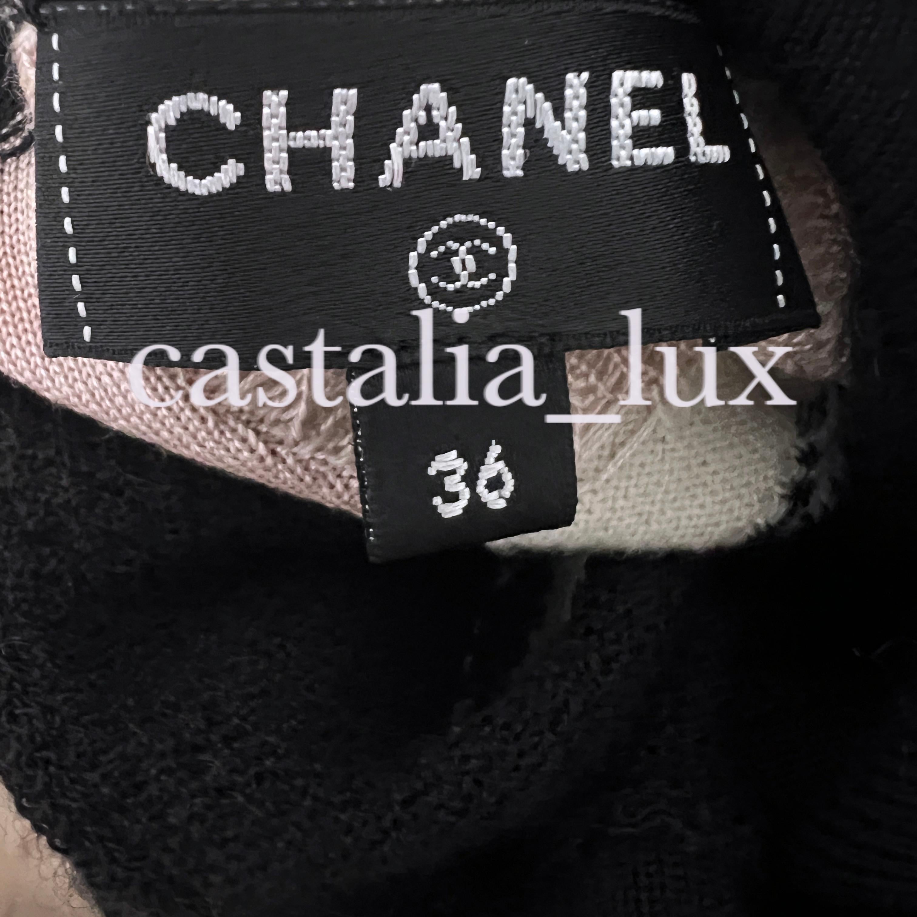 Chanel 2022 Neu CC Hearts Pullover aus Seide im Angebot 6