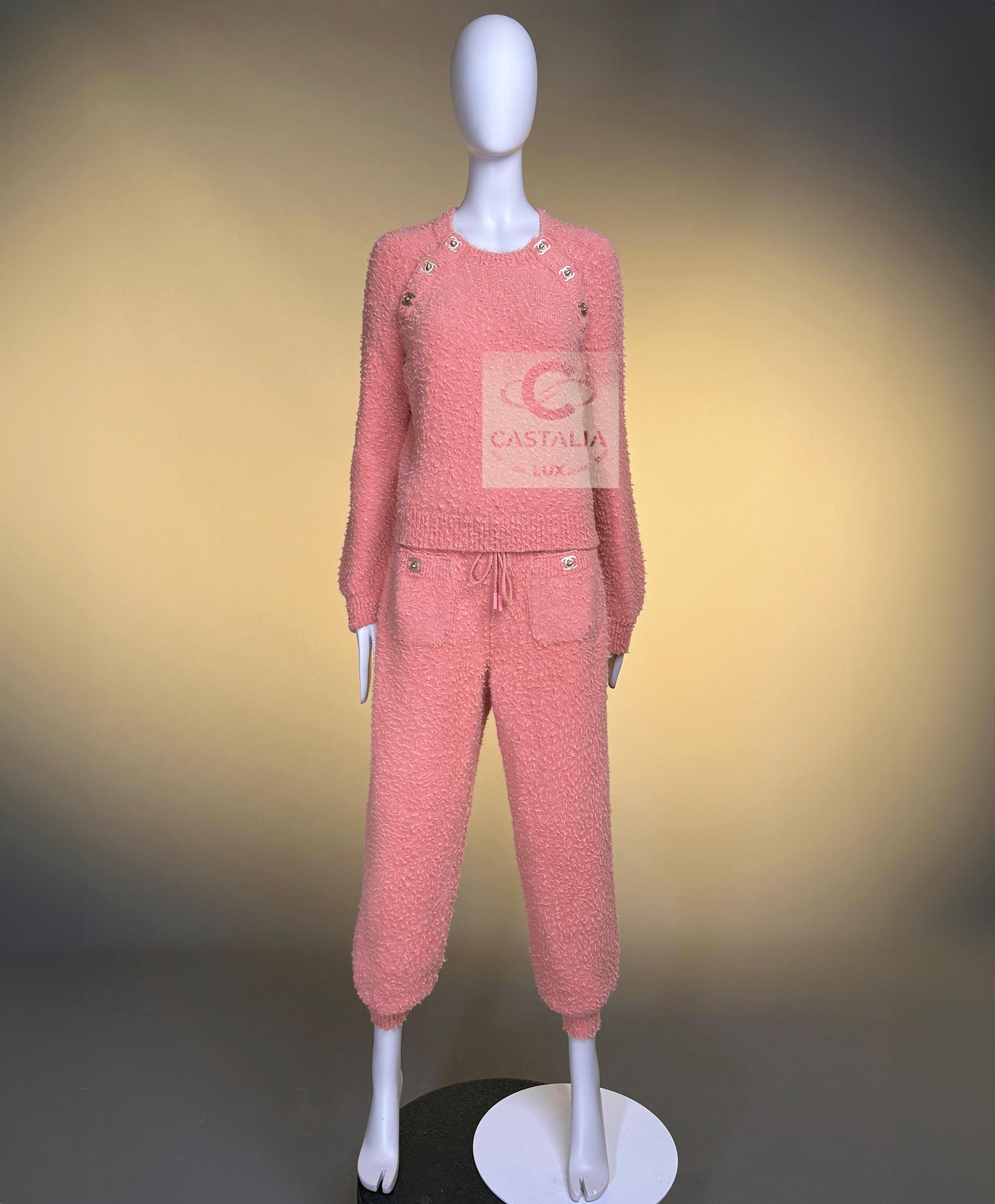 Rose CHANEL 2022 New CC Turnlock Wabi Sabi Suit 36 FR en vente