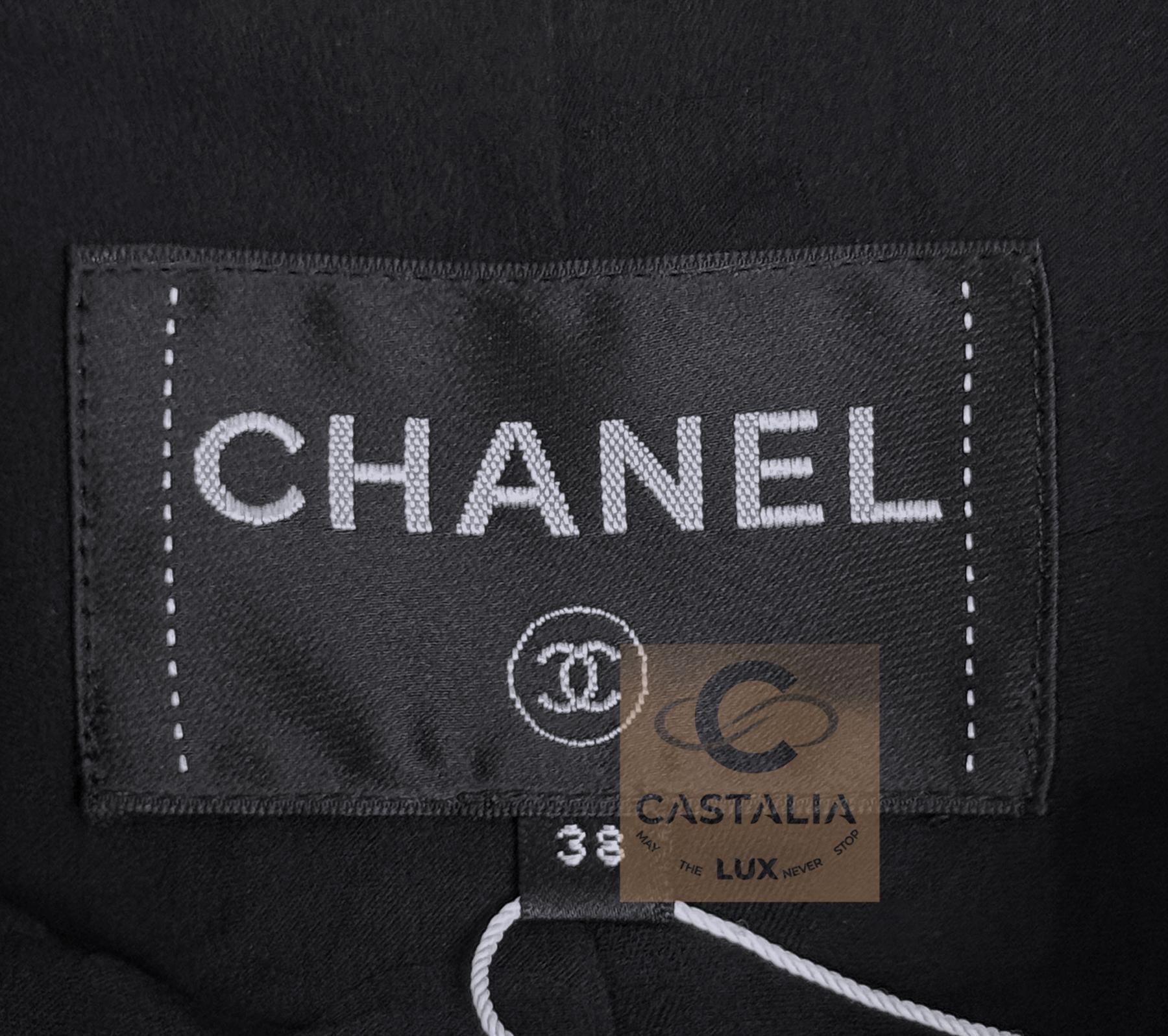 CHANEL 2022 Nueva chaqueta intemporal de tweed negro 38 FR en venta 12