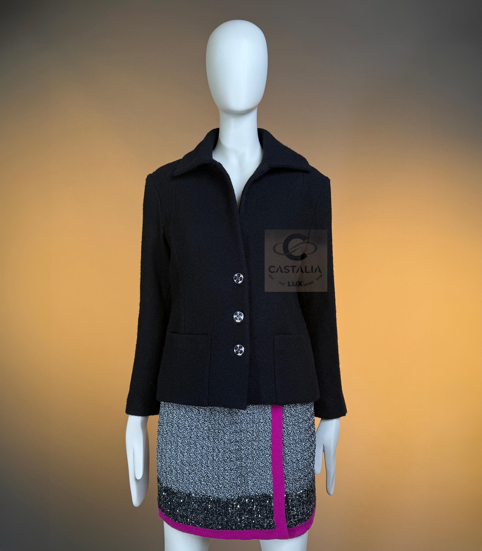 Femenino o masculino CHANEL 2022 Nueva chaqueta intemporal de tweed negro 38 FR en venta