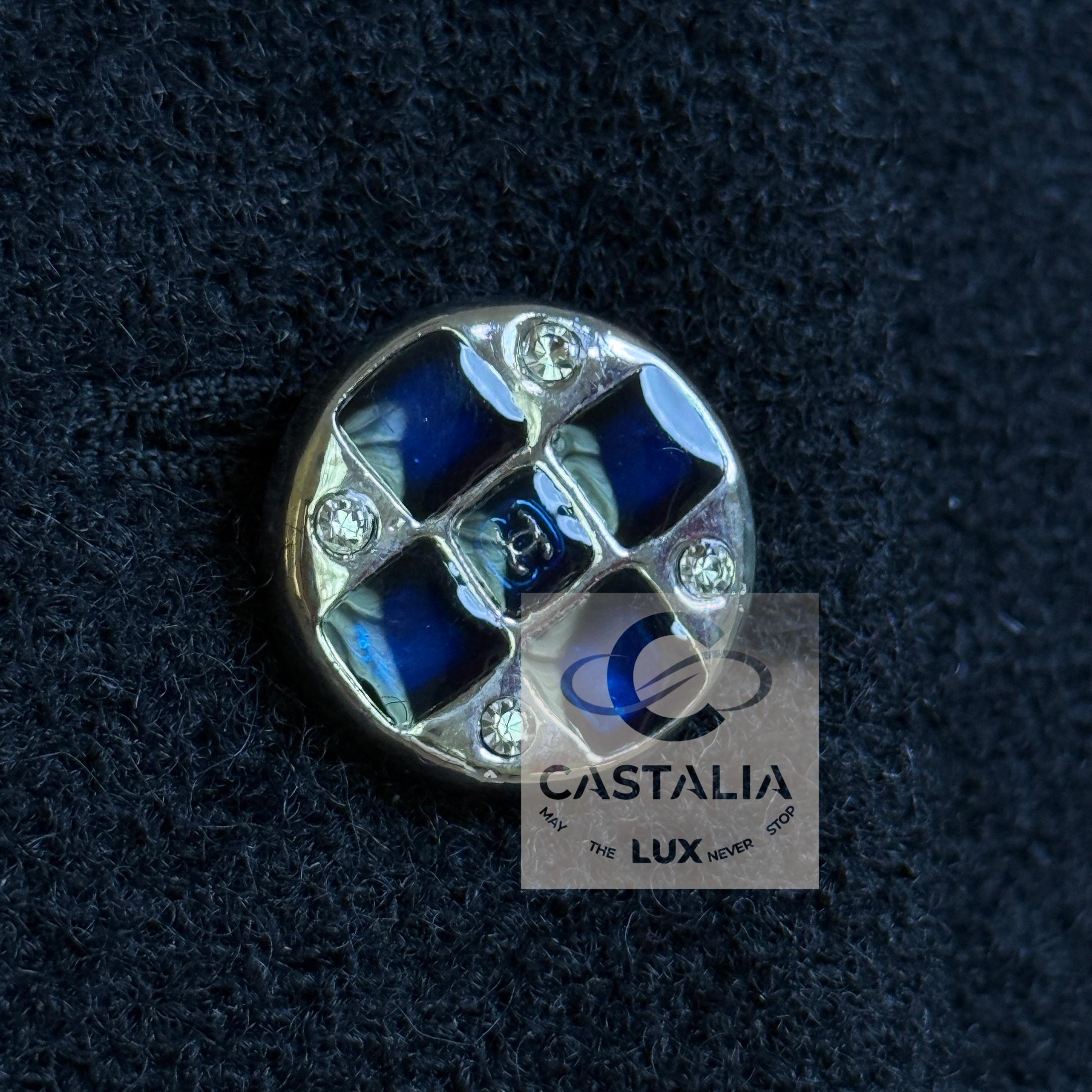 CHANEL 2022 Nueva chaqueta intemporal de tweed negro 38 FR en venta 3