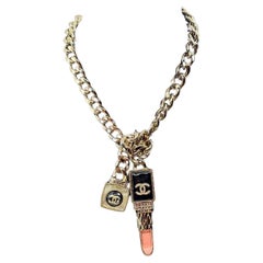 Chanel 2022 Rosa CC Rossetto Lavalier Collana a catena