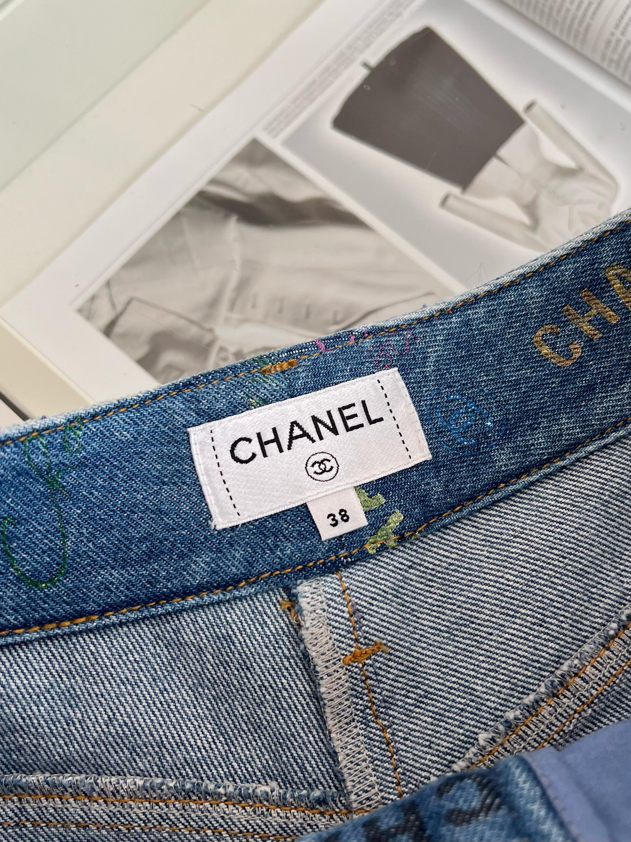 Chanel 2022 Spring Iconic CC Logo Jeans 6