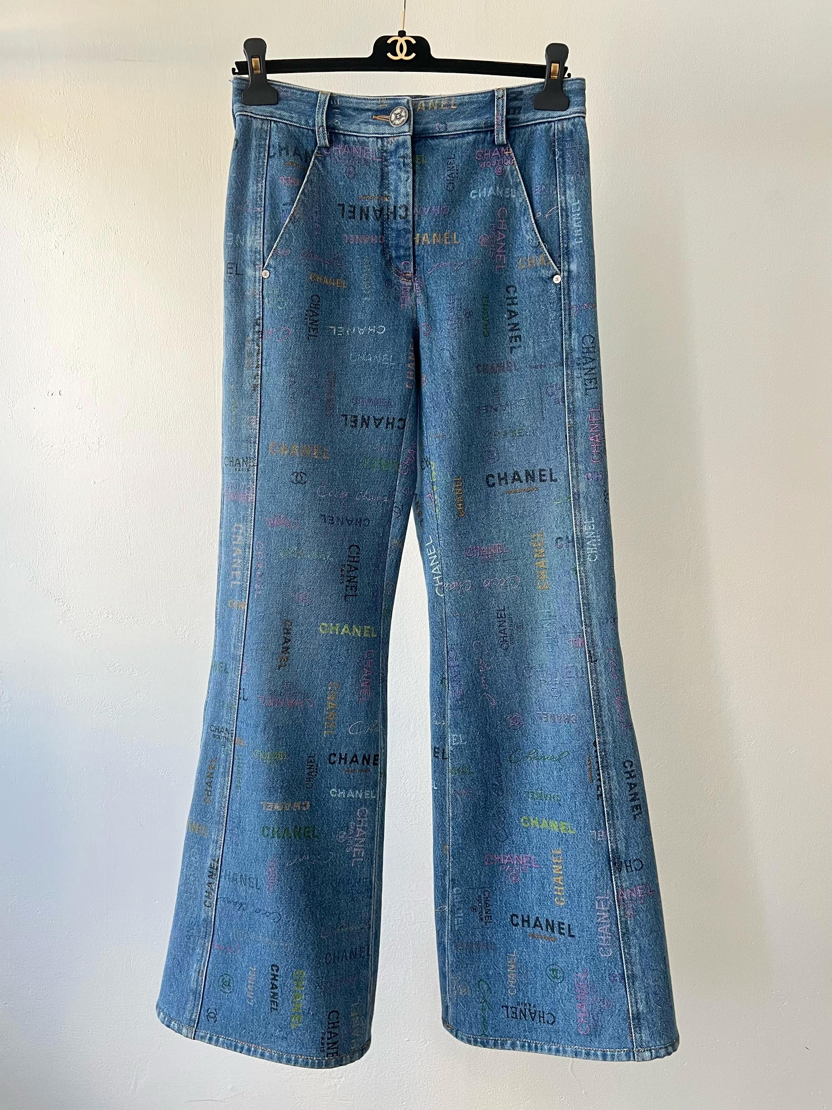 Chanel 2022 Spring Iconic CC Logo Jeans 10