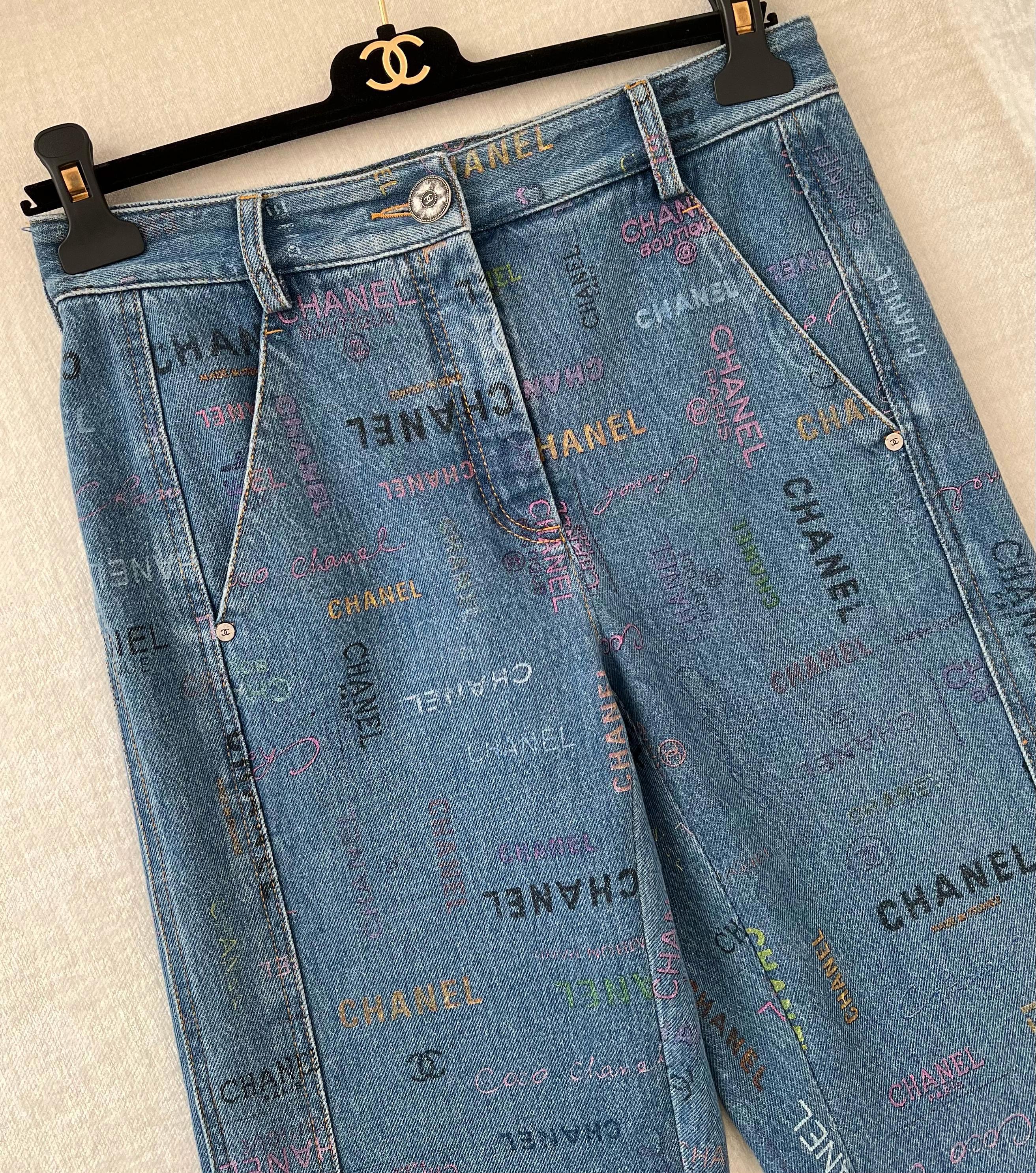 Chanel 2022 Spring Iconic CC Logo Jeans 1