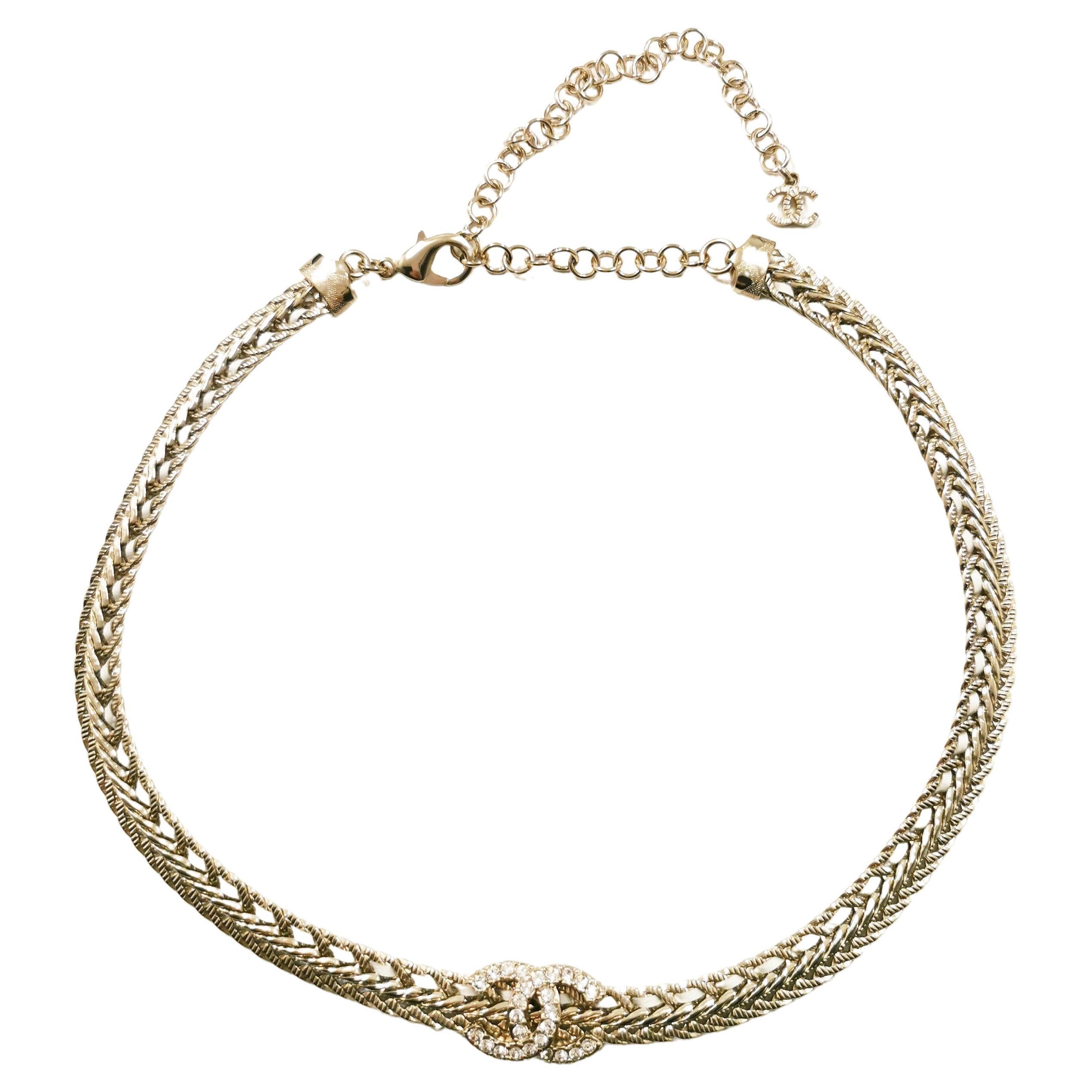 CHANEL 2022 White Enamel Chain Choker Light Gold with Box at