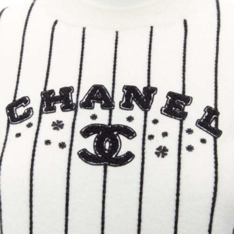 Chanel 2023 100% cachemire crème noir logo rayé pull varsity FR36 S en vente 2