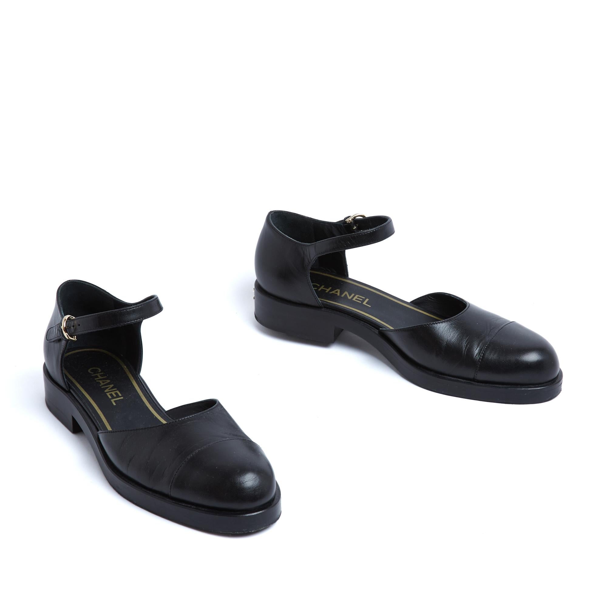 Noir Chanel 2023 Ballerines EU39 Black Leather CC Mary Jane Flat Shoes UK6 US8.5