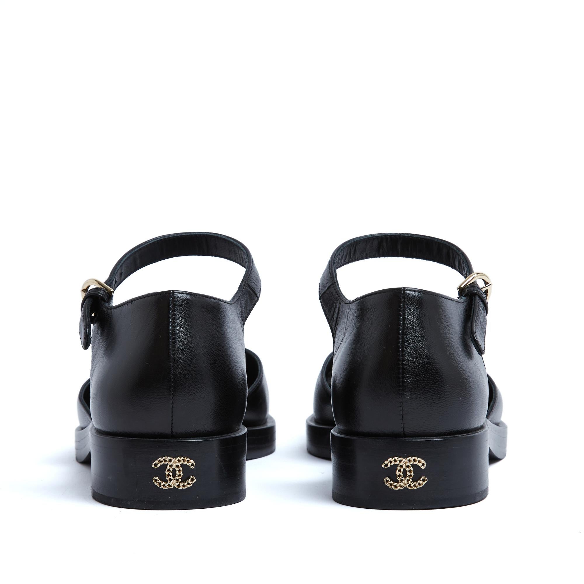 Chanel 2023 Ballerines EU39 Black Leather CC Mary Jane Flat Shoes UK6 US8.5 Excellent état à PARIS, FR