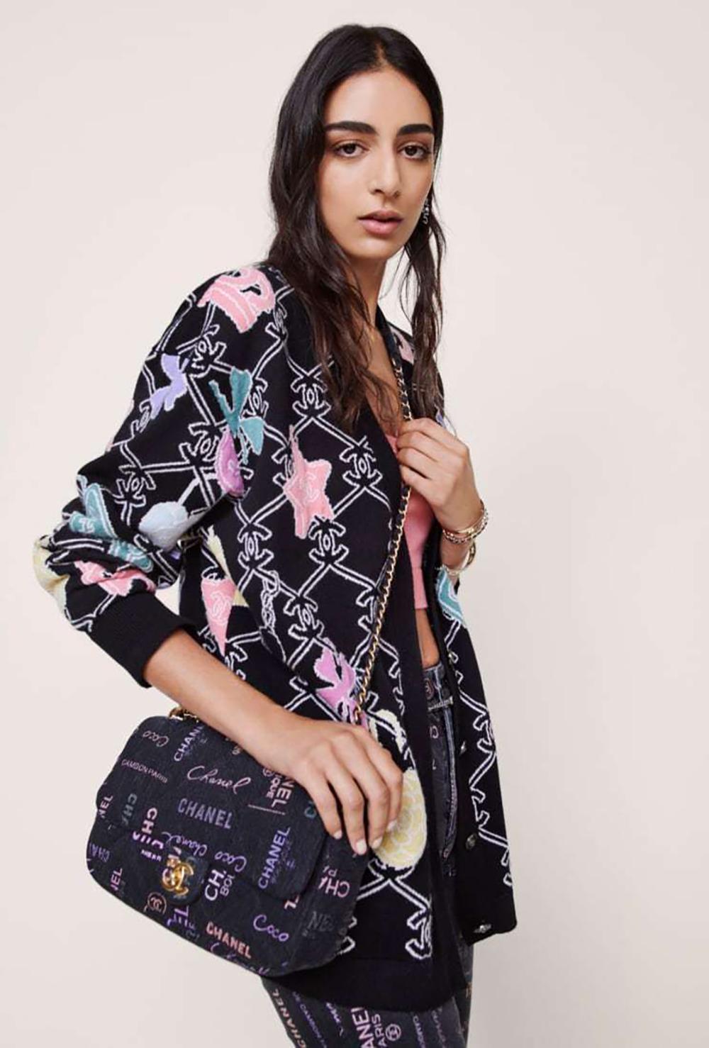 Chanel 2023 Schwarz Kaschmir Strickjacke Hoodie CC Logo 34 FR für Damen oder Herren im Angebot