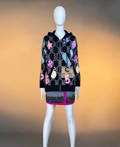 CHANEL 2023 Black Cashmere Cardigan Hoodie CC Logo 34 FR
