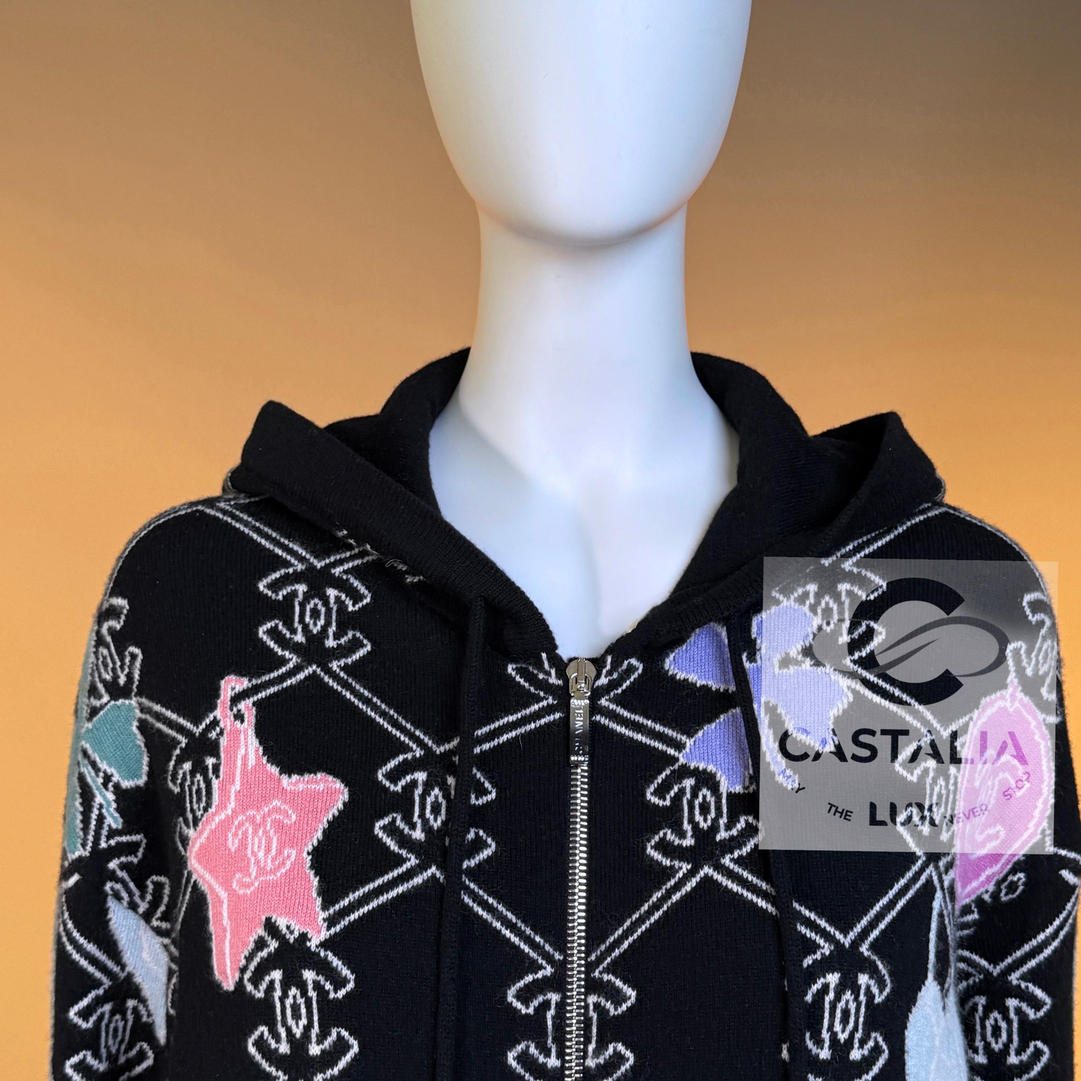 Chanel 2023 Schwarz Kaschmir Strickjacke Hoodie CC Logo 34 FR im Angebot 4