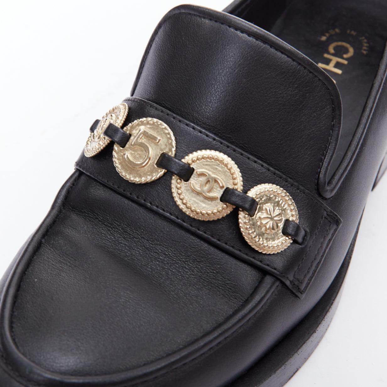 CHANEL 2023 black leather gold CC 5 coin embellished classic loafers EU37 For Sale 2