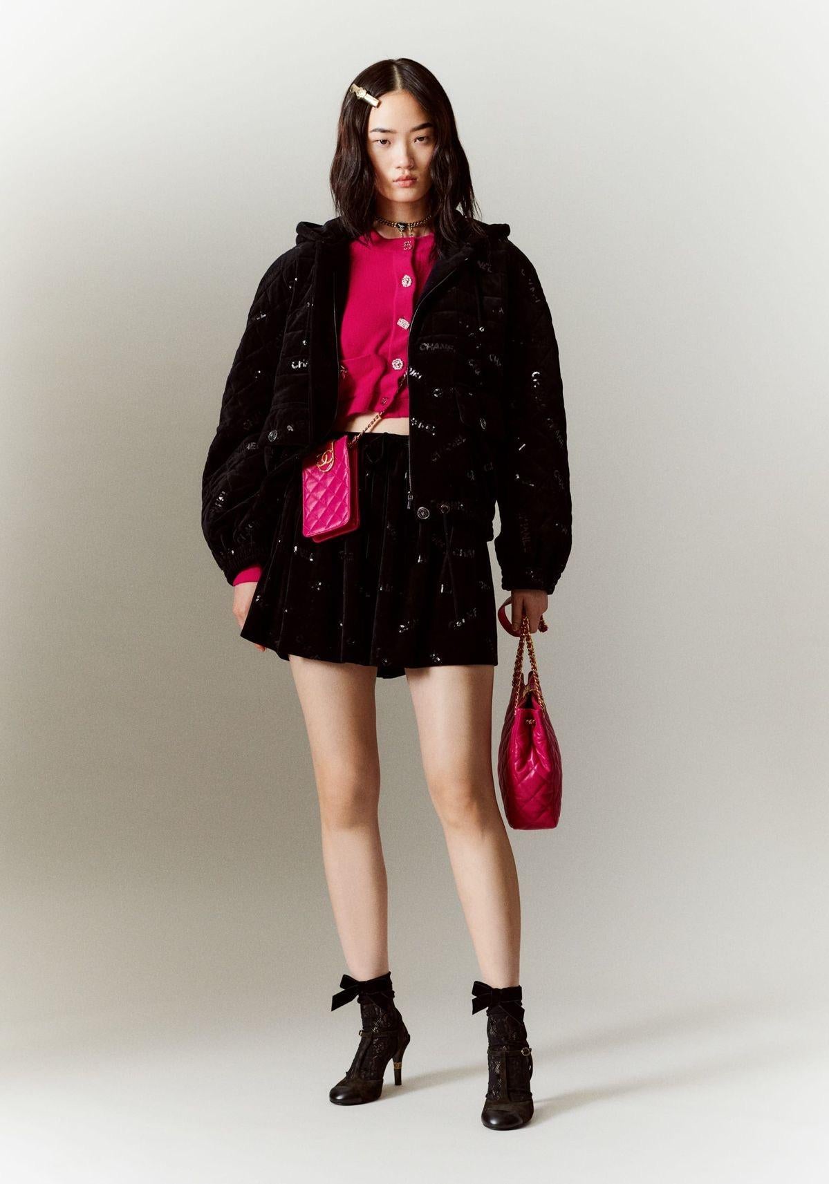 Chanel 2023 Black Logo Velvet Skirt 3