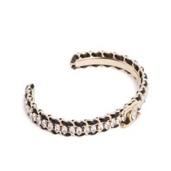 Chanel 2023 Bracelet Manchette fine CC Leather Strass open Bracelet Cuff New