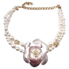 pendant chanel pearl necklace