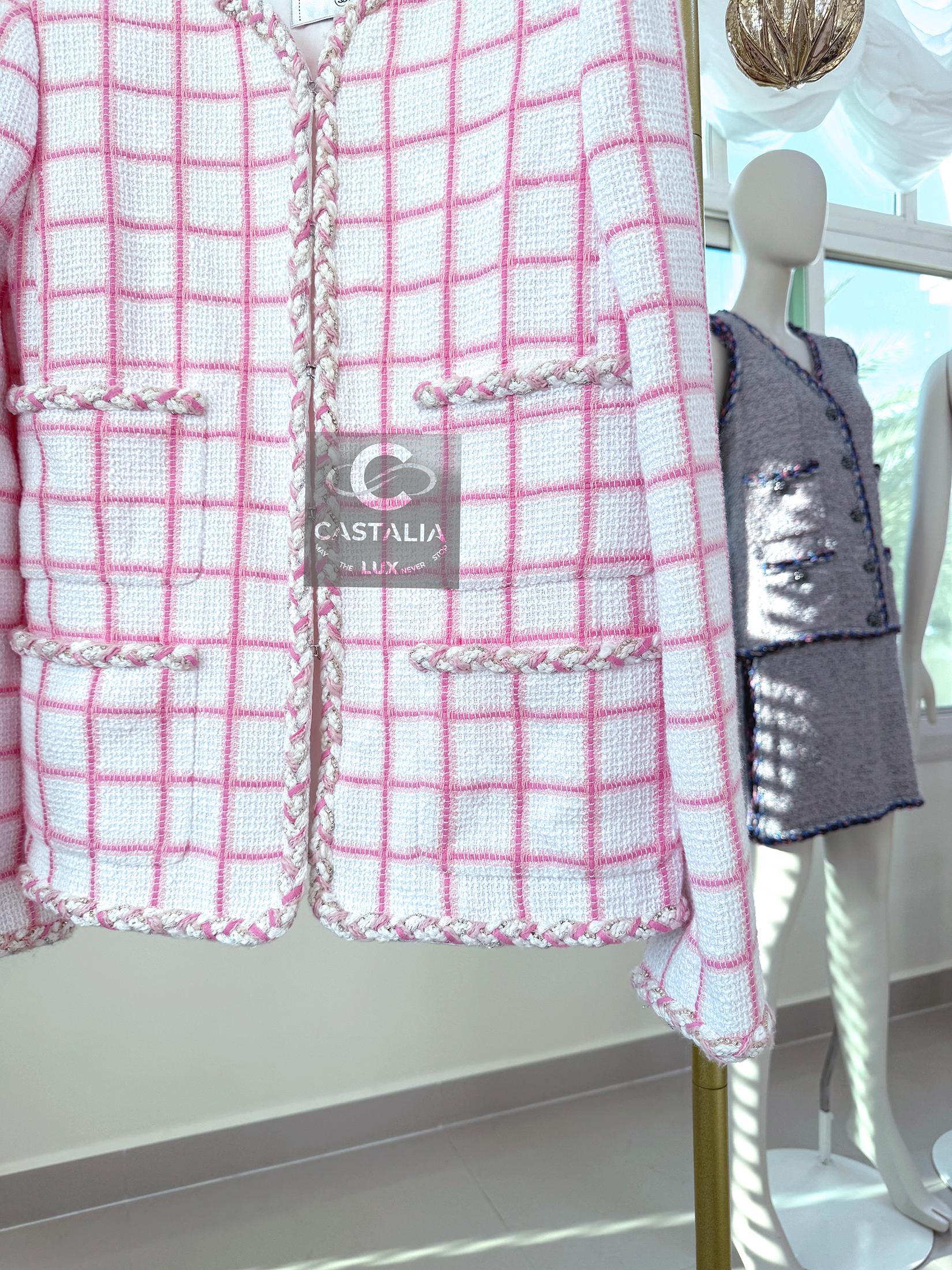 Chanel 2023 Cruise New Jewel Decor White Tweed Jacket 36 FR 9