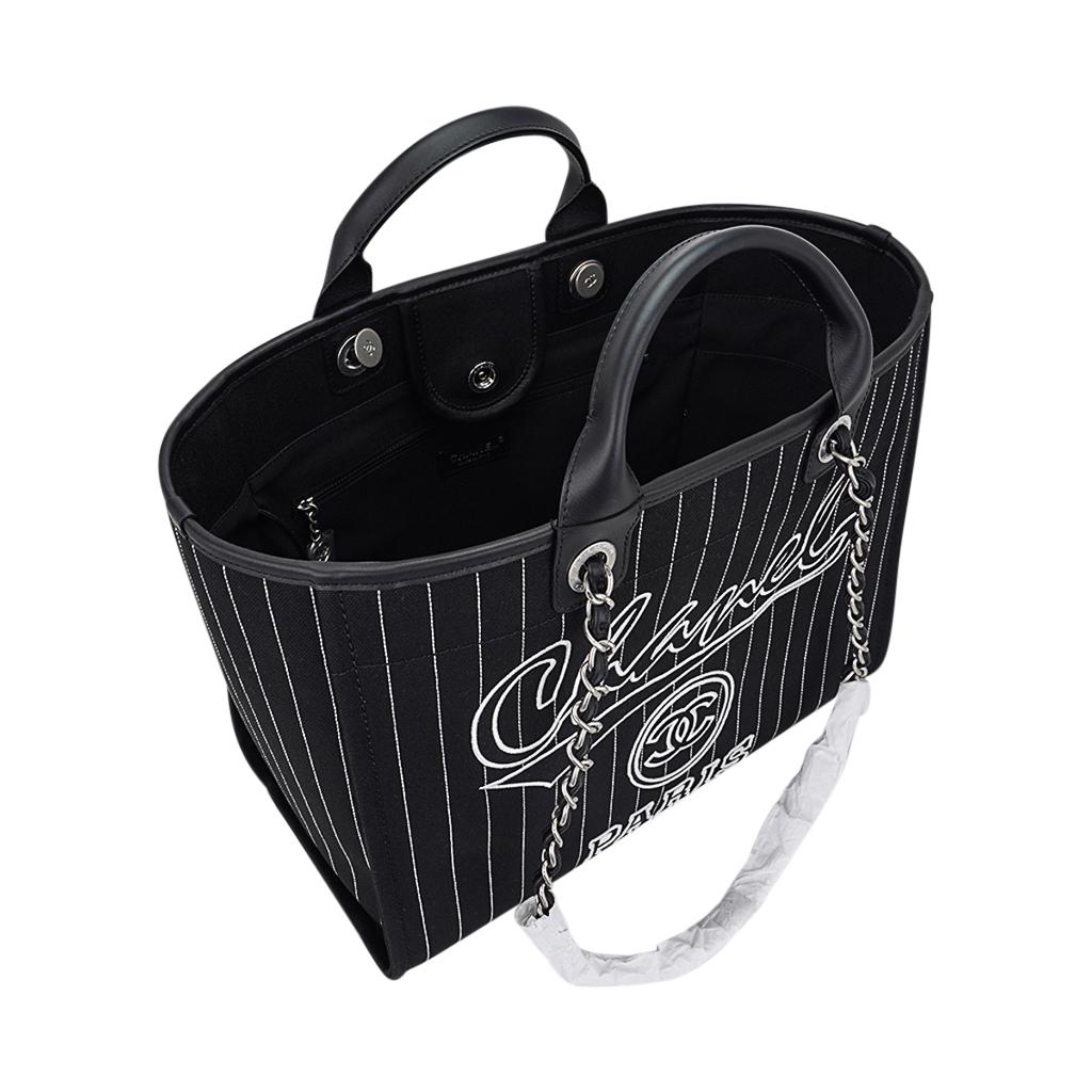 Women's Chanel 2023 Deauville Large Shopping Tote Bag For Sale