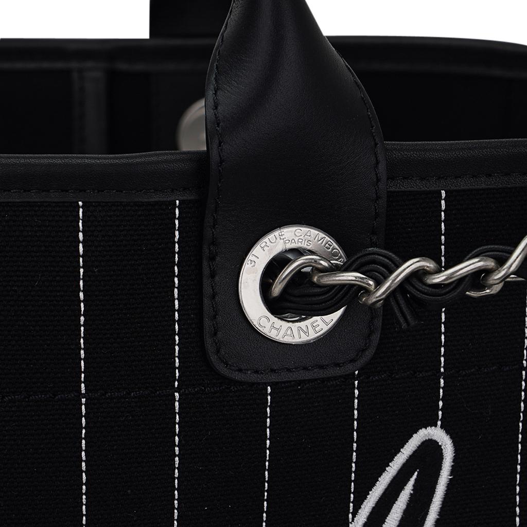 Chanel 2023 Deauville Large Shopping Tote Bag For Sale 2