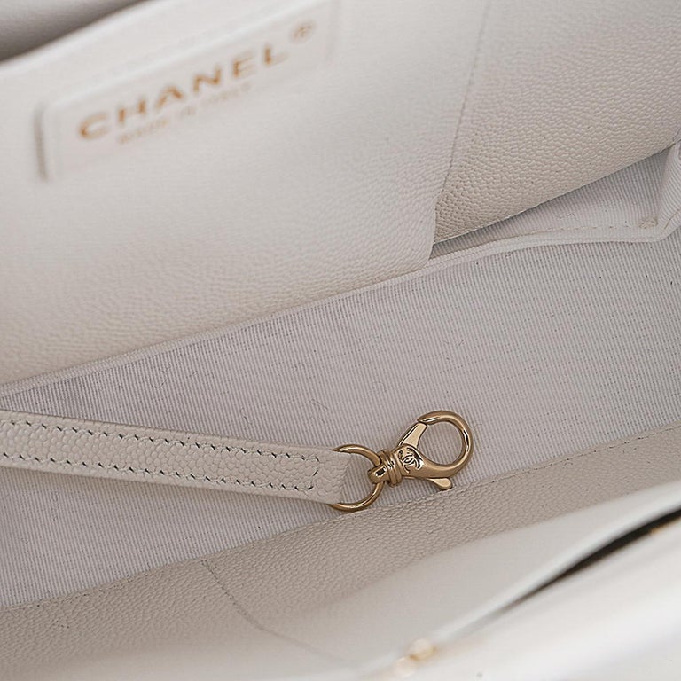 Chanel 2023 Limited Edition White Quilted Caviar Leather Large Tote Bag For  Sale at 1stDibs