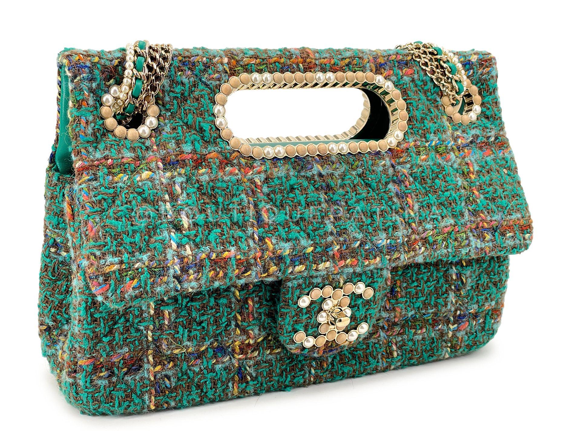 Black Chanel 2023 Paris-Dakar Green Tweed Pearl Wooden Real Catch Flap Bag GHW 68600 For Sale