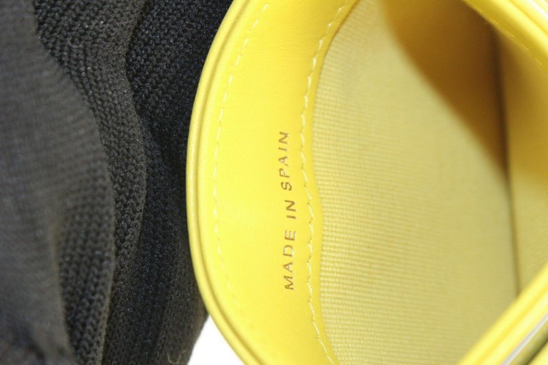 Louis Vuitton Limited Green x Yellow Monogram Vuittamins Beach Towel818lv51