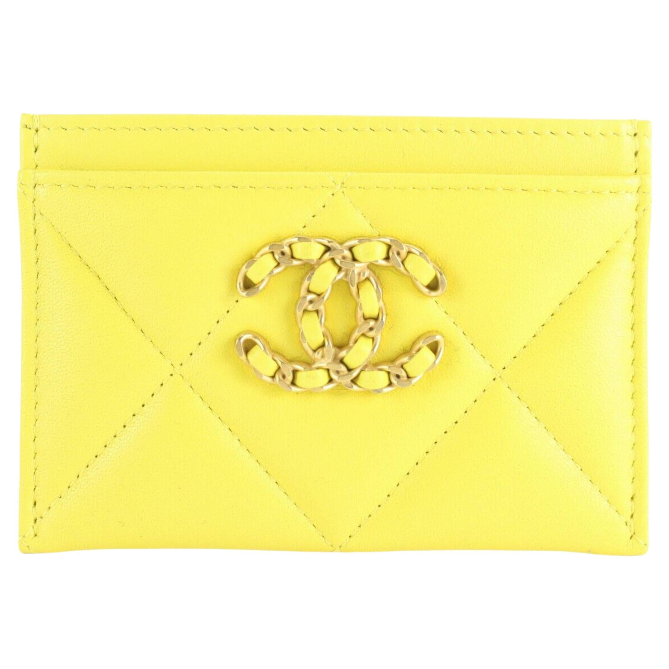 Chanel 2023 Rare Bright Yellow Leather 19 Card Holder 3cj1214