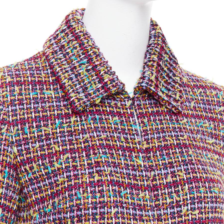 CHANEL 2023 Runway tweed rose jaune multicolore  Manteau long à boutons CC FR36 S en vente 3