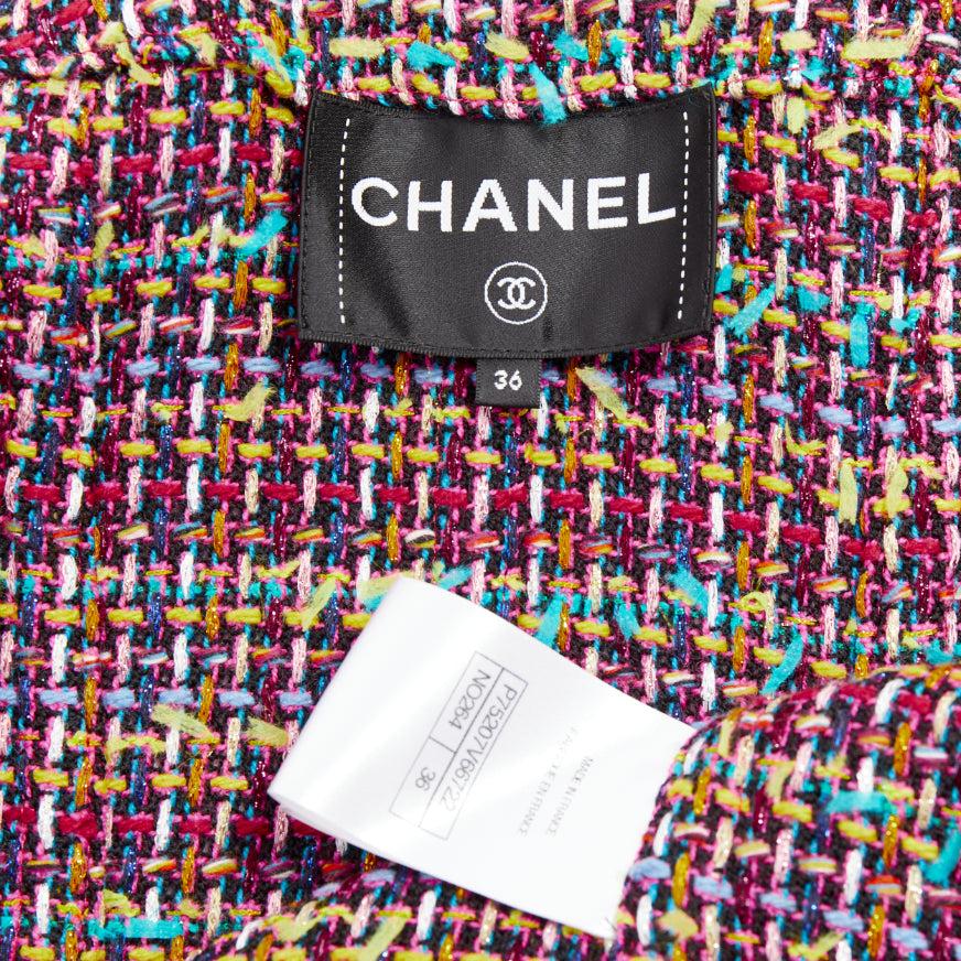 CHANEL 2023 Runway tweed rose jaune multicolore  Manteau long à boutons CC FR36 S en vente 4