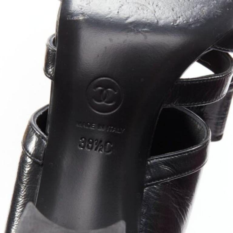 Chanel 2023 Runway argento CC fiocco nero pelle tagliata stivali EU38.5 in vendita 5