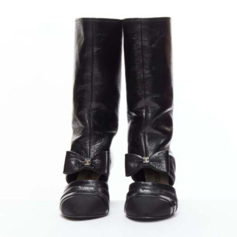 Nero Chanel 2023 Runway argento CC fiocco nero pelle tagliata stivali EU38.5 in vendita