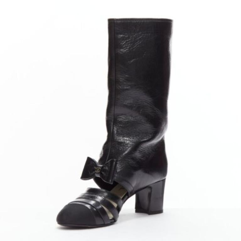 Chanel 2023 Runway argento CC fiocco nero pelle tagliata stivali EU38.5 In condizioni buone in vendita a Hong Kong, NT