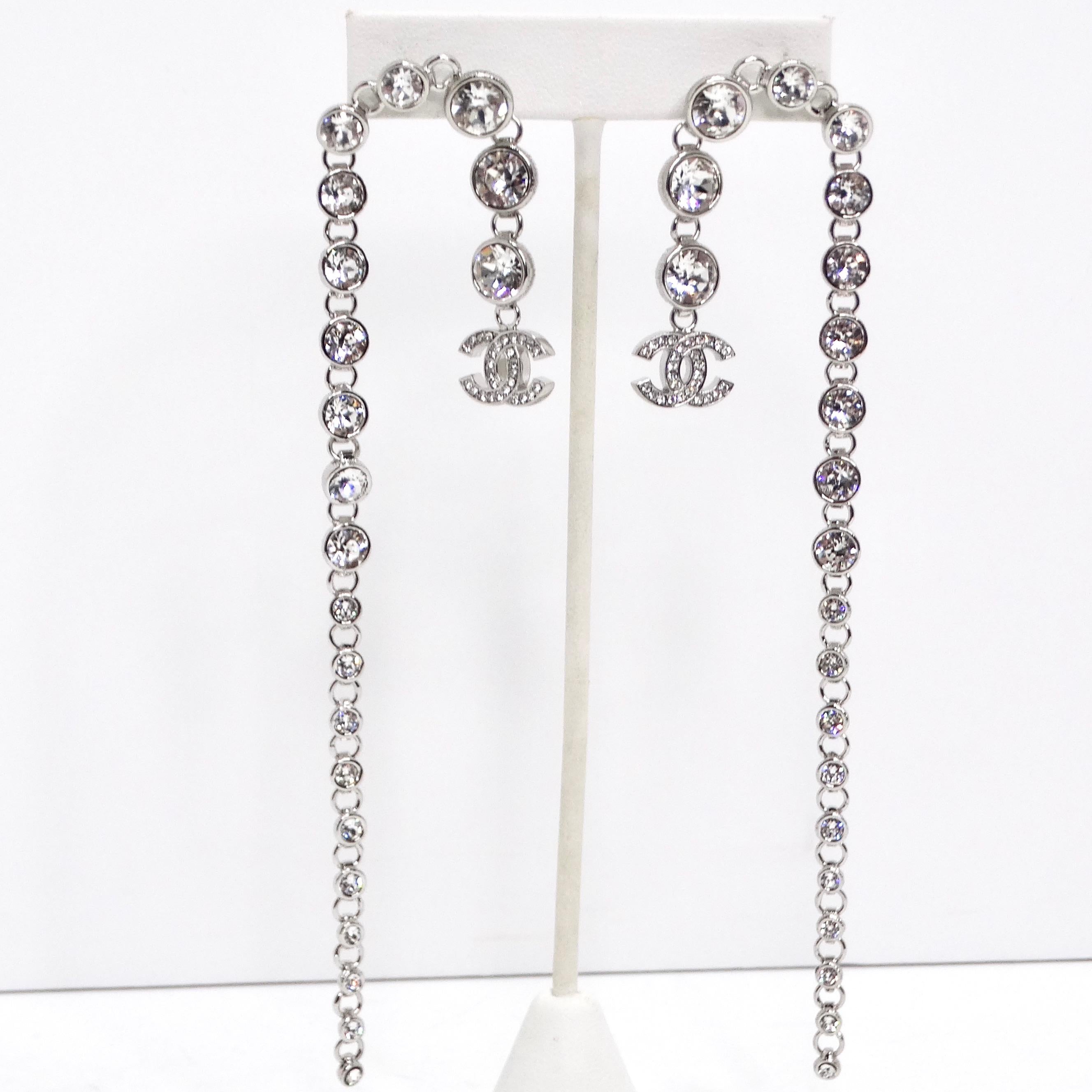 Chanel 2023 Silver Crystal Chandelier Earrings In New Condition In Scottsdale, AZ