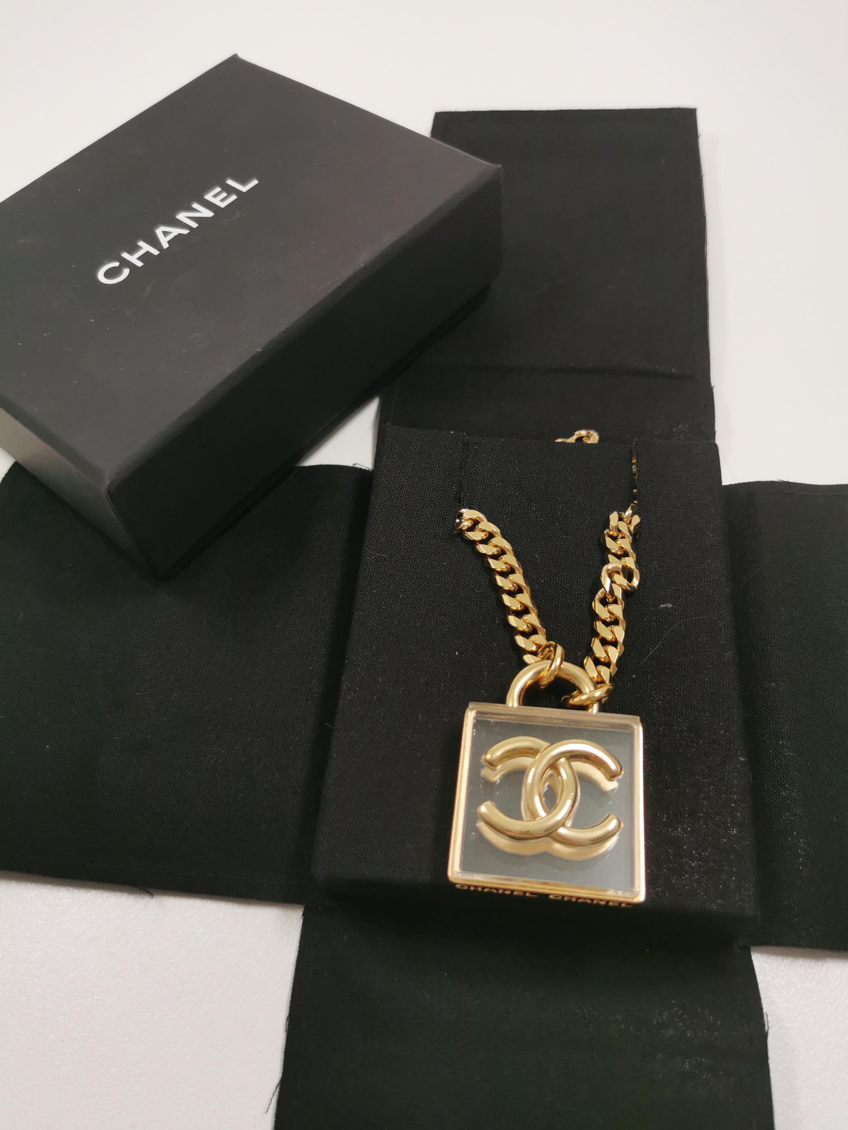 chanel necklace 2023