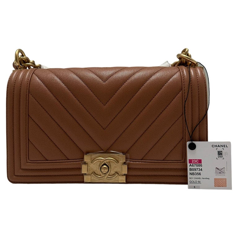 Chanel Etoupe Chevron Le Boy Medium Bag – The Closet